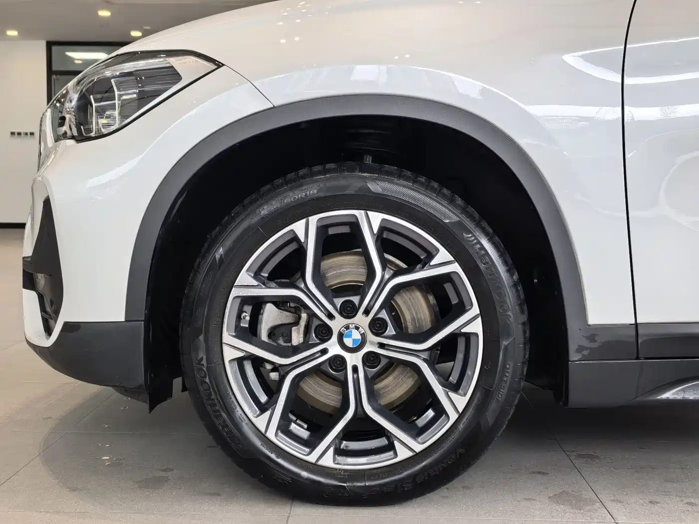 BMW X1 2022 sDrive25Li Leading фото 4