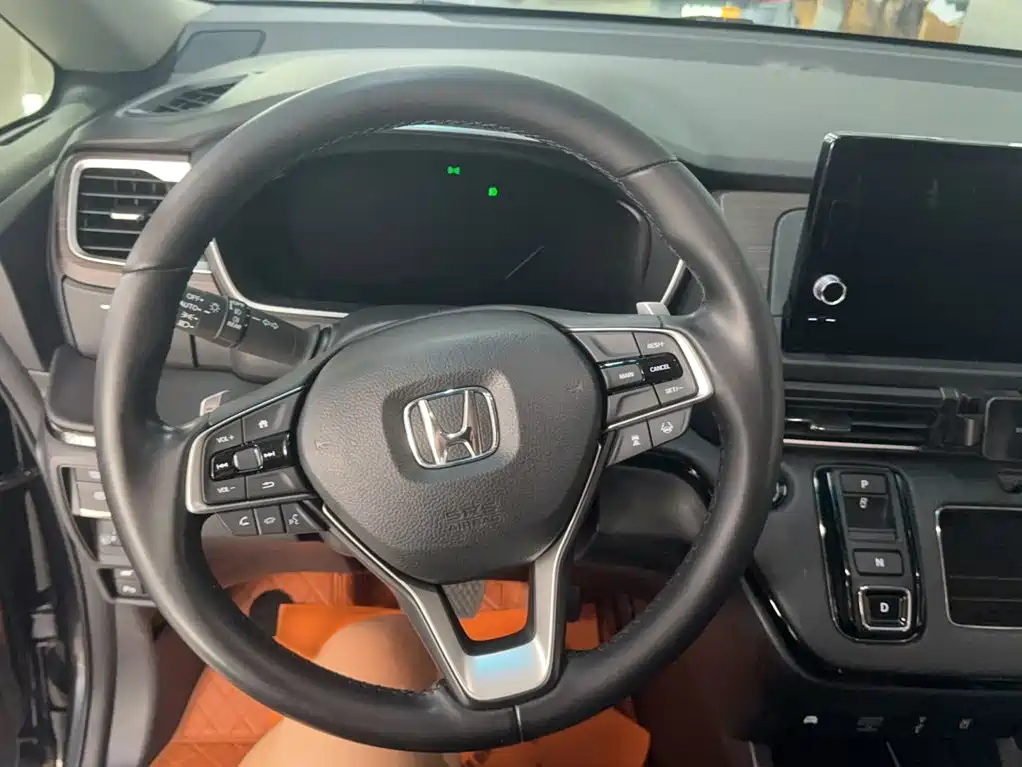 Фото 4 - Honda Odyssey