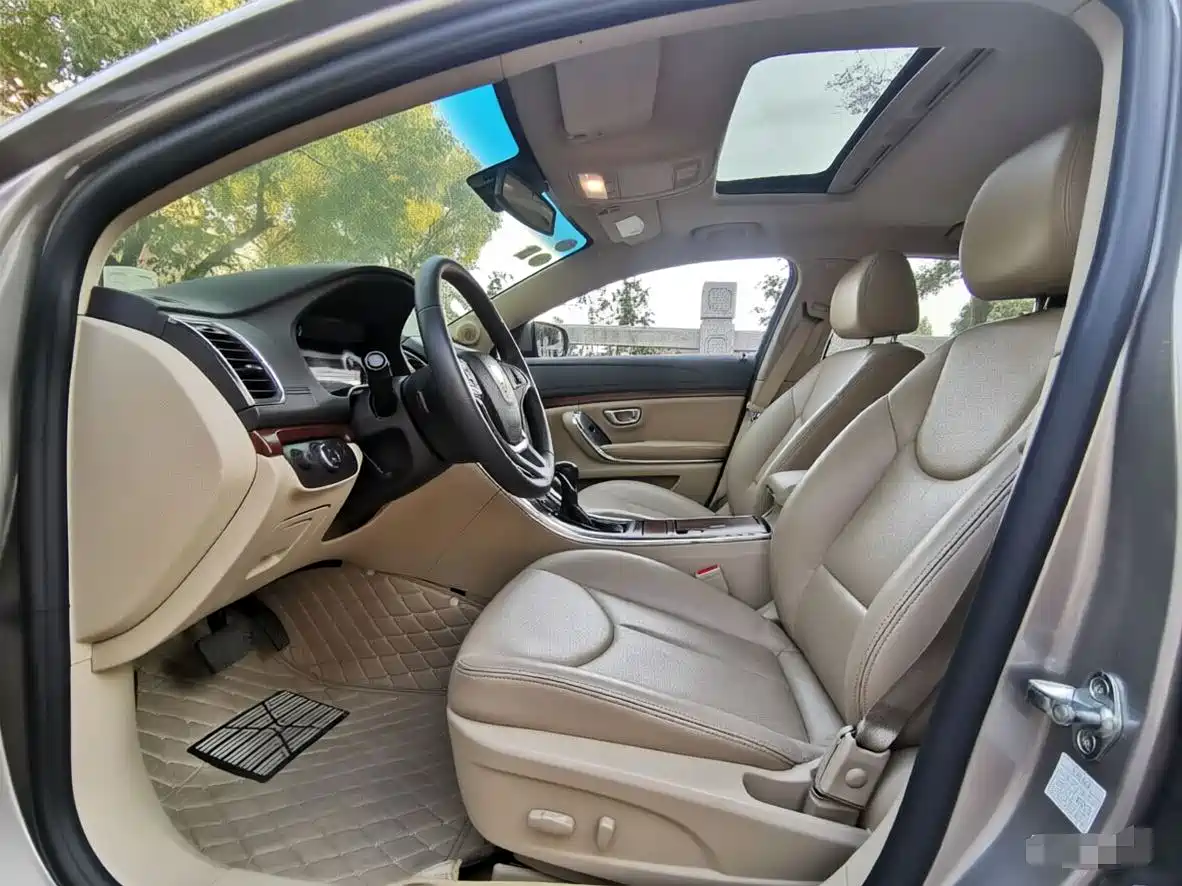 Roewe 950 2012 2012 2.0L Elegance Edition