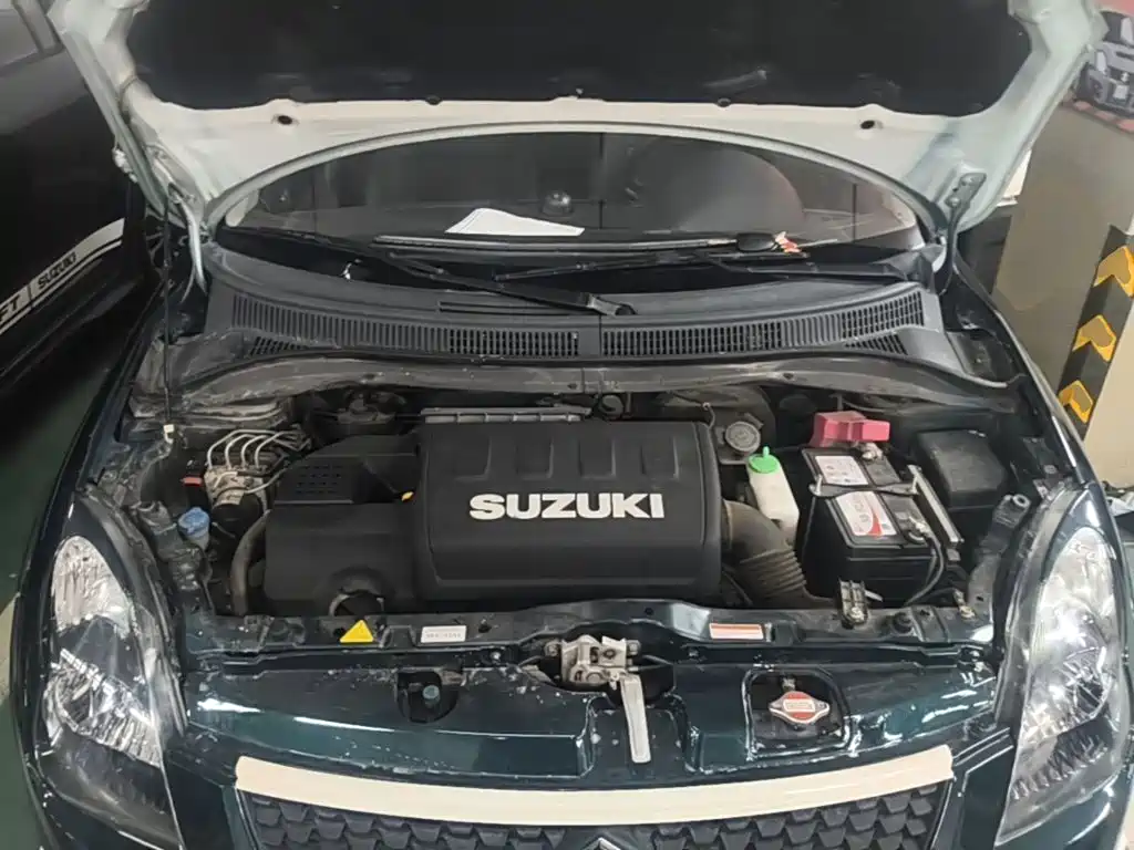 Photo 20 - Suzuki Swift