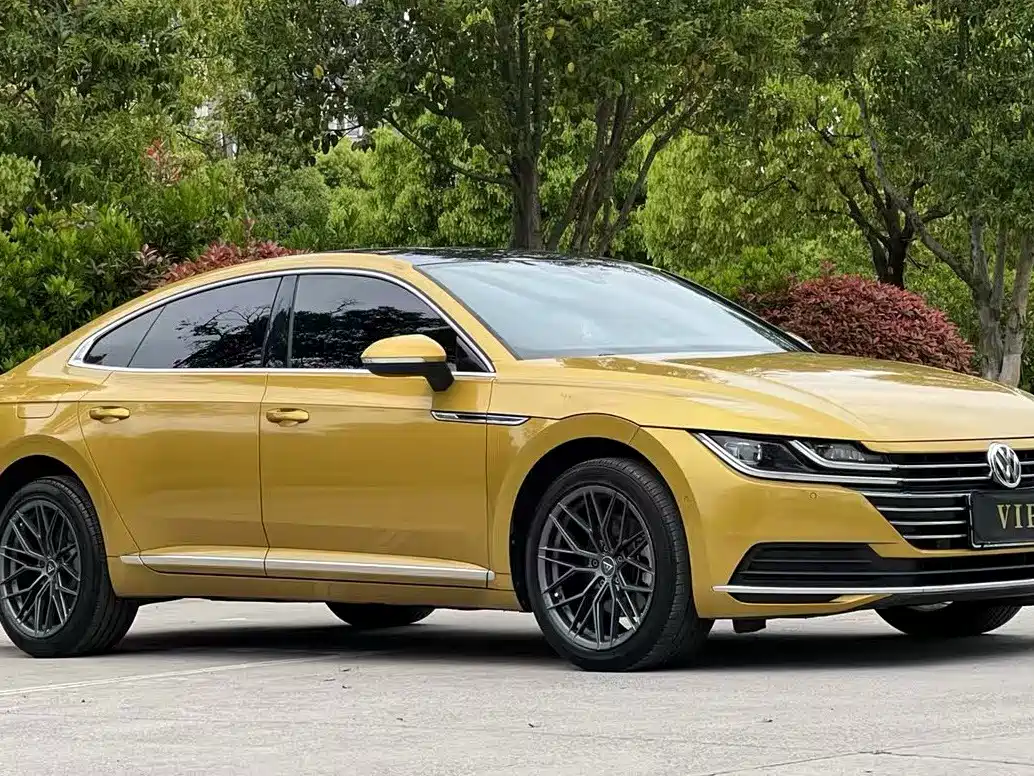 Volkswagen FAW-Volkswagen CC 2019 330TSI Charming Appearance (China V) фото 3