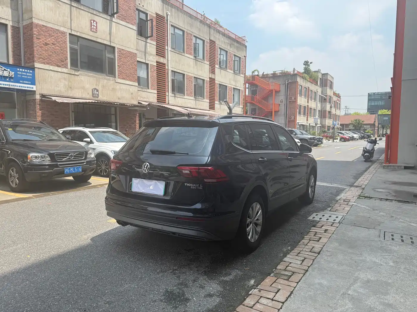 Volkswagen Tiguan L 2018 Facelift 330TSI Automatic 2WD Trend Edition фото 7