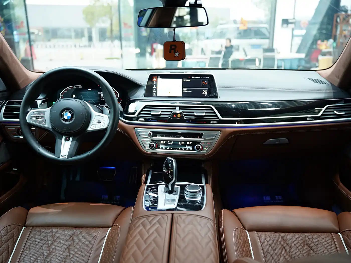 BMW 7 SERIES