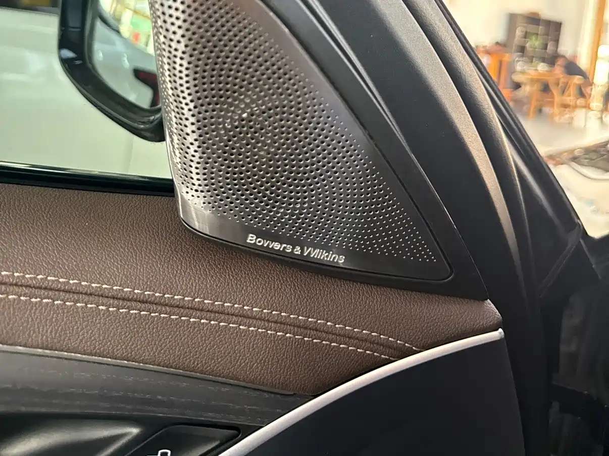 BMW 5 Series 2021 530Li Leading M Sport Package фото 10