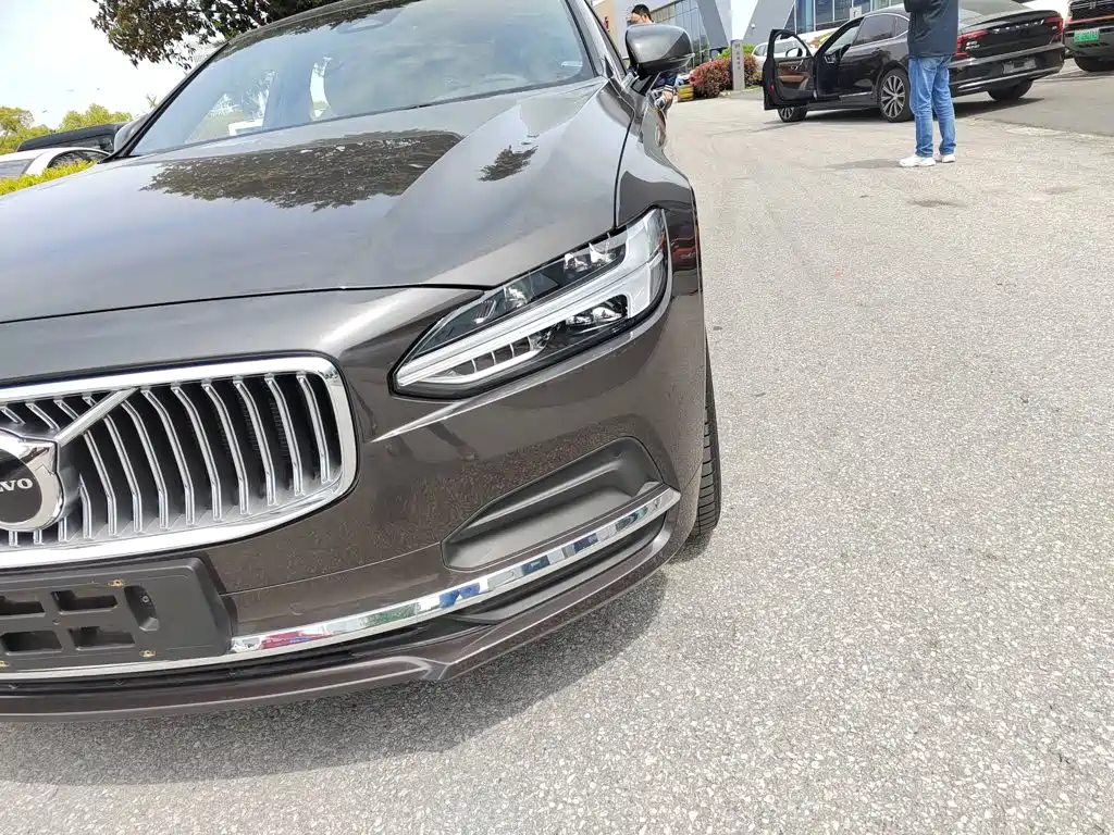 Volvo S90 2025 2025 B5 Zhiyuan Luxury Edition