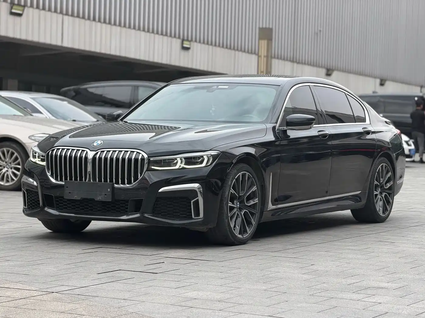 BMW 7 Series 2021 Model 740Li Leading Luxury Package