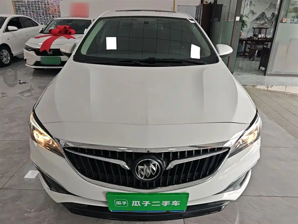 Buick Verano 2018 Sedan 20T Dual Clutch Leading фото 3