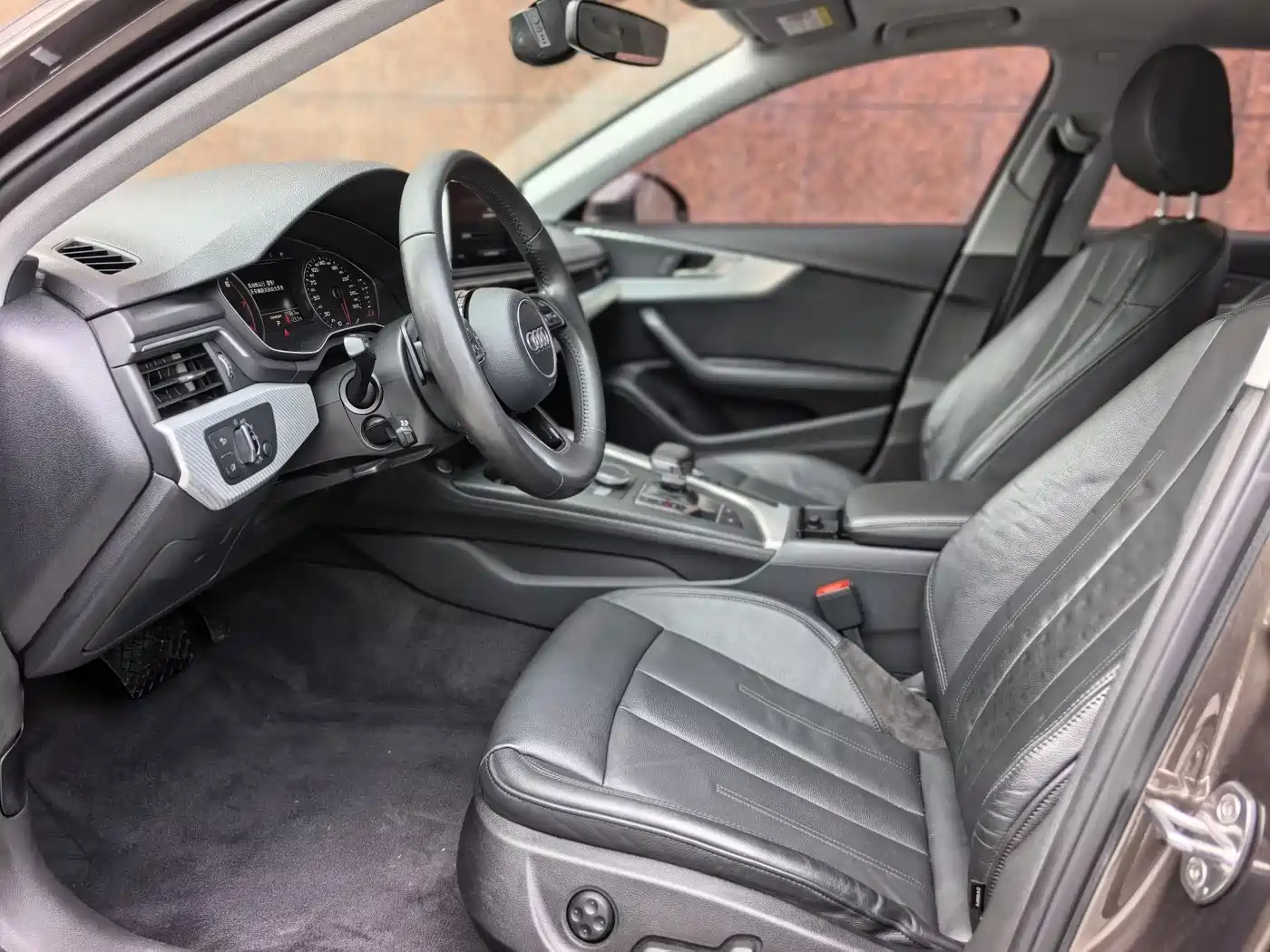 Audi A4L 2017 Plus 40 TFSI Fashion фото 13