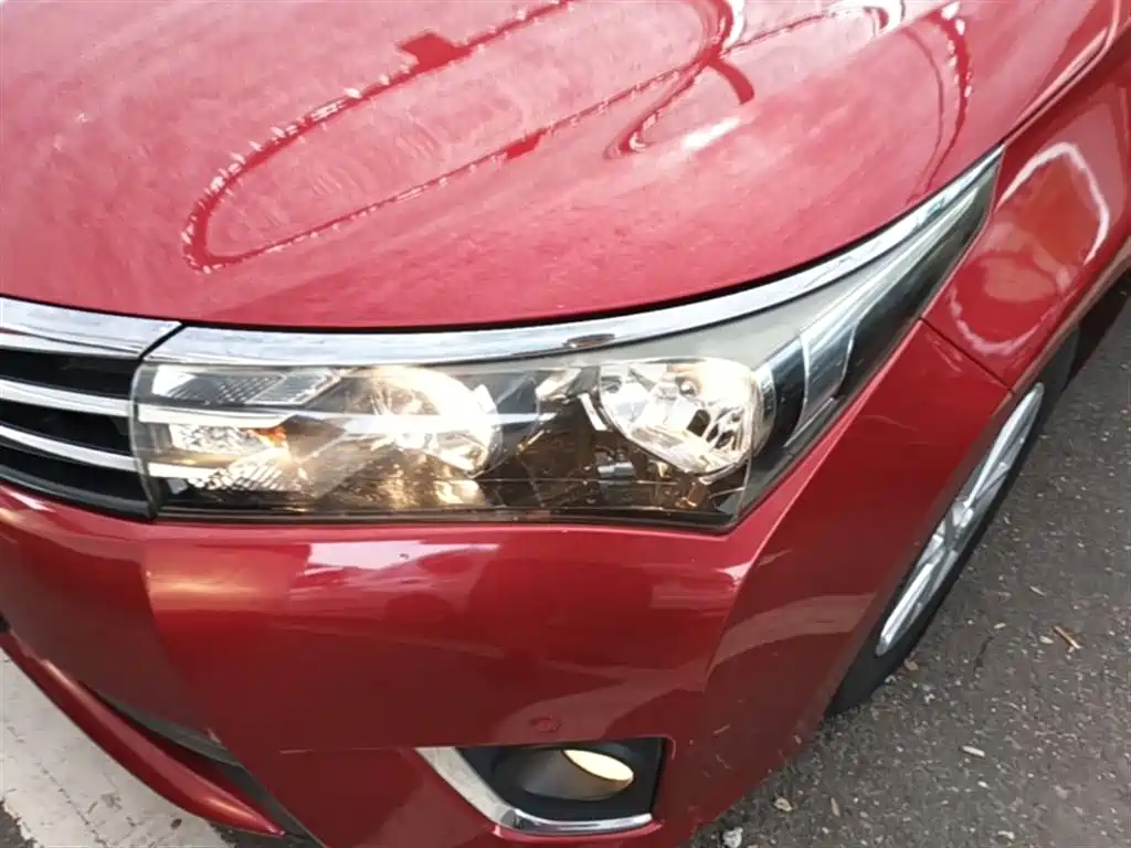 Toyota Corolla 2014 1.6L CVT GL-i фото 24