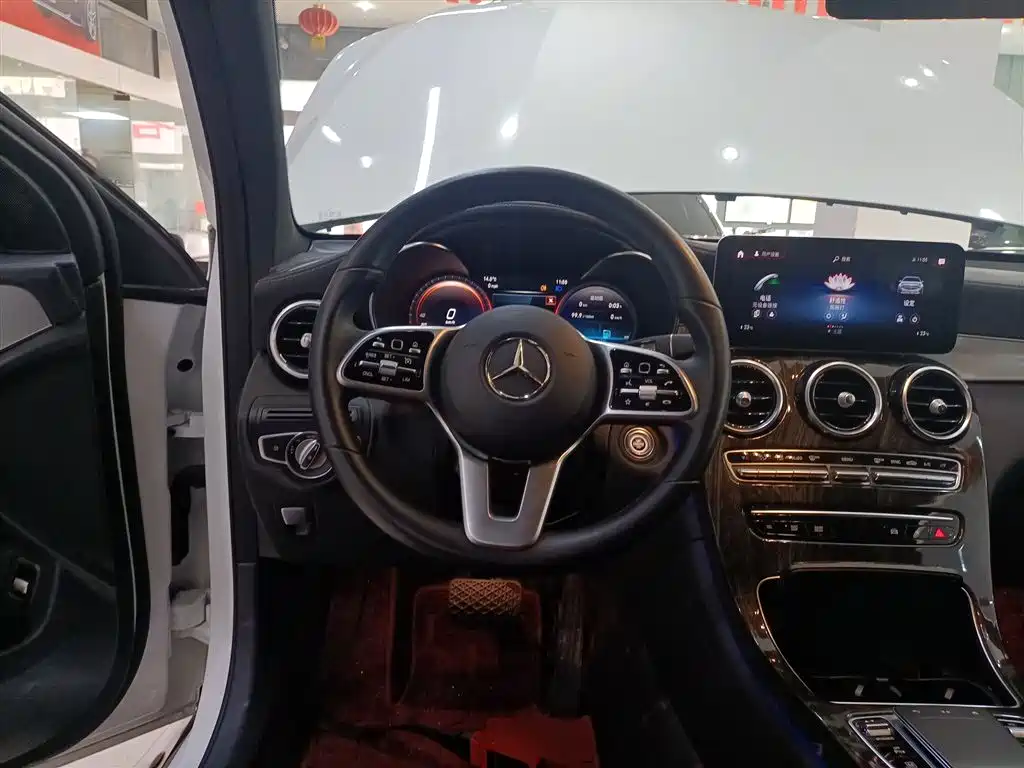 Mercedes-Benz GLC Coupe 2021 GLC 260 4MATIC Coupe SUV фото 7