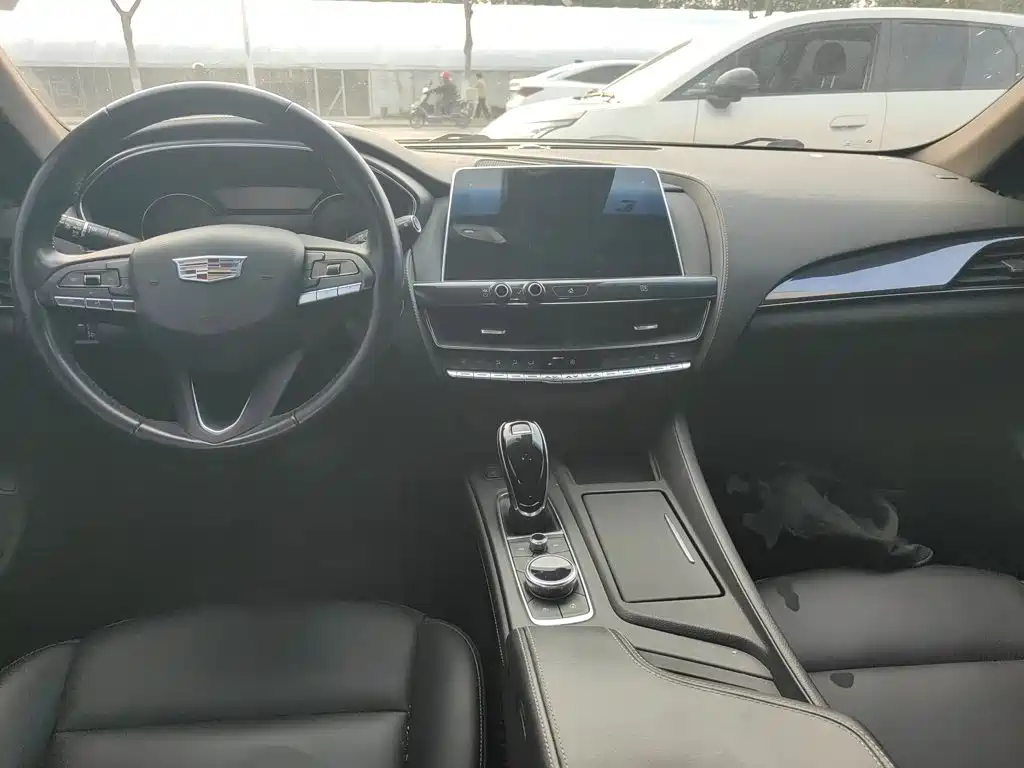 Cadillac CT5 2020 2020 28T Fashion Model
