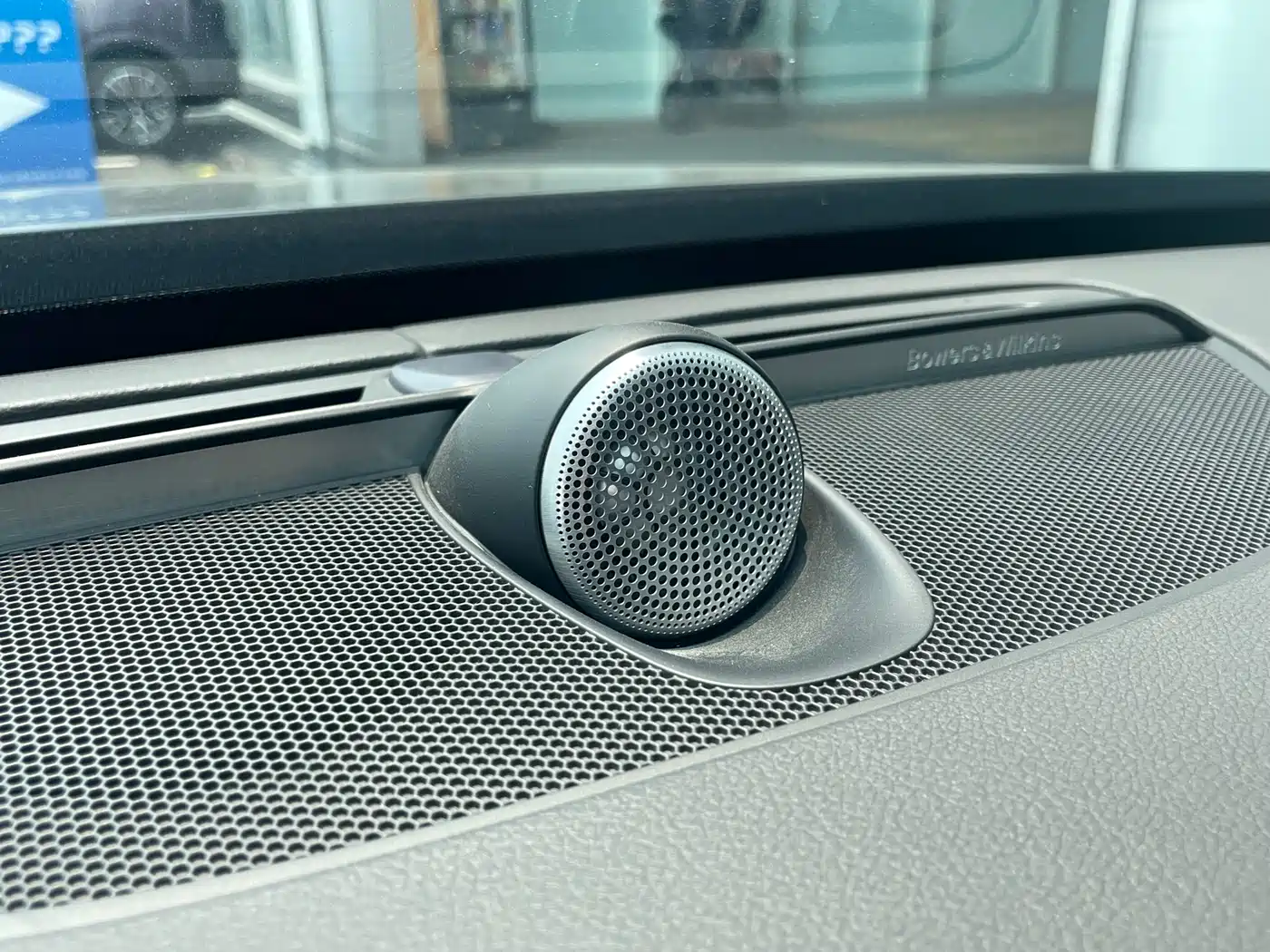 VOLVO XC90 PLUG-IN HYBRID