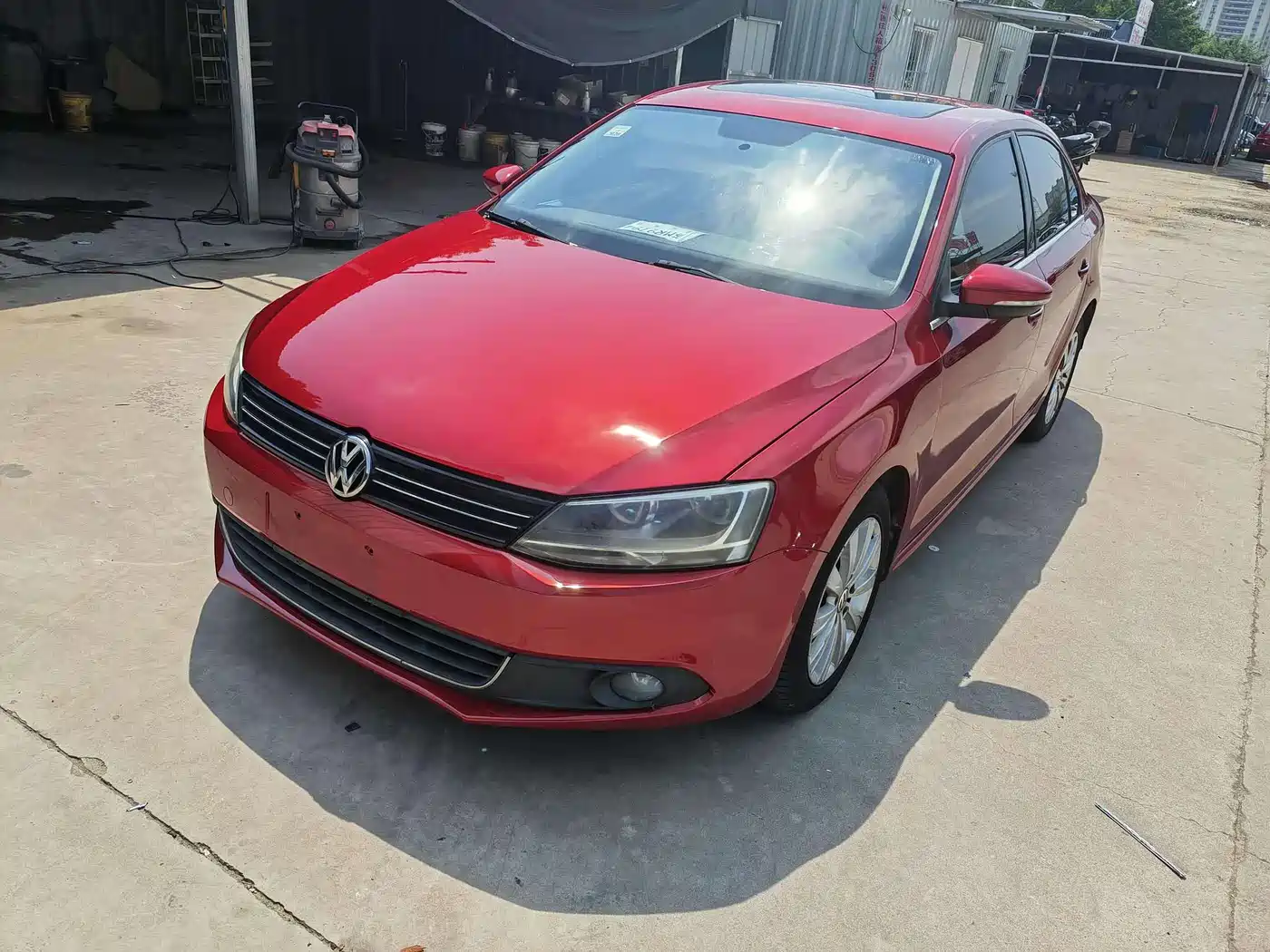 Volkswagen Sagitar 2014 1.6L Automatic Comfort
