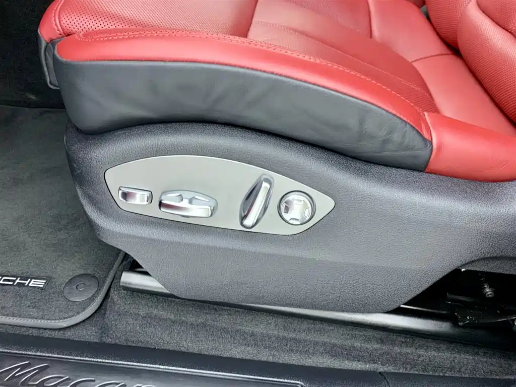 Porsche Macan 2024 Macan 2.0T фото 28