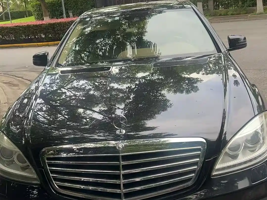 صورة 1 - Mercedes-Benz S-Class