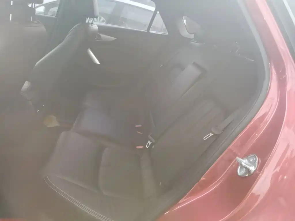 Фото 17 - Mazda CX-4