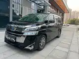 Фото 1 - Toyota Vellfire