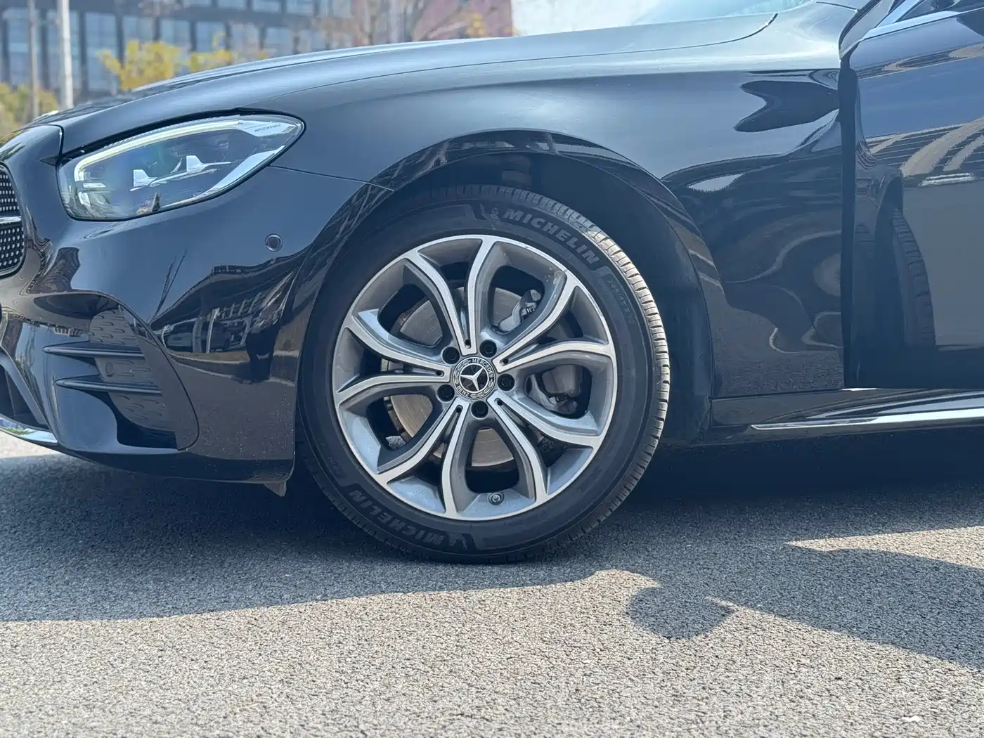 MERCEDES-BENZ E CLASS