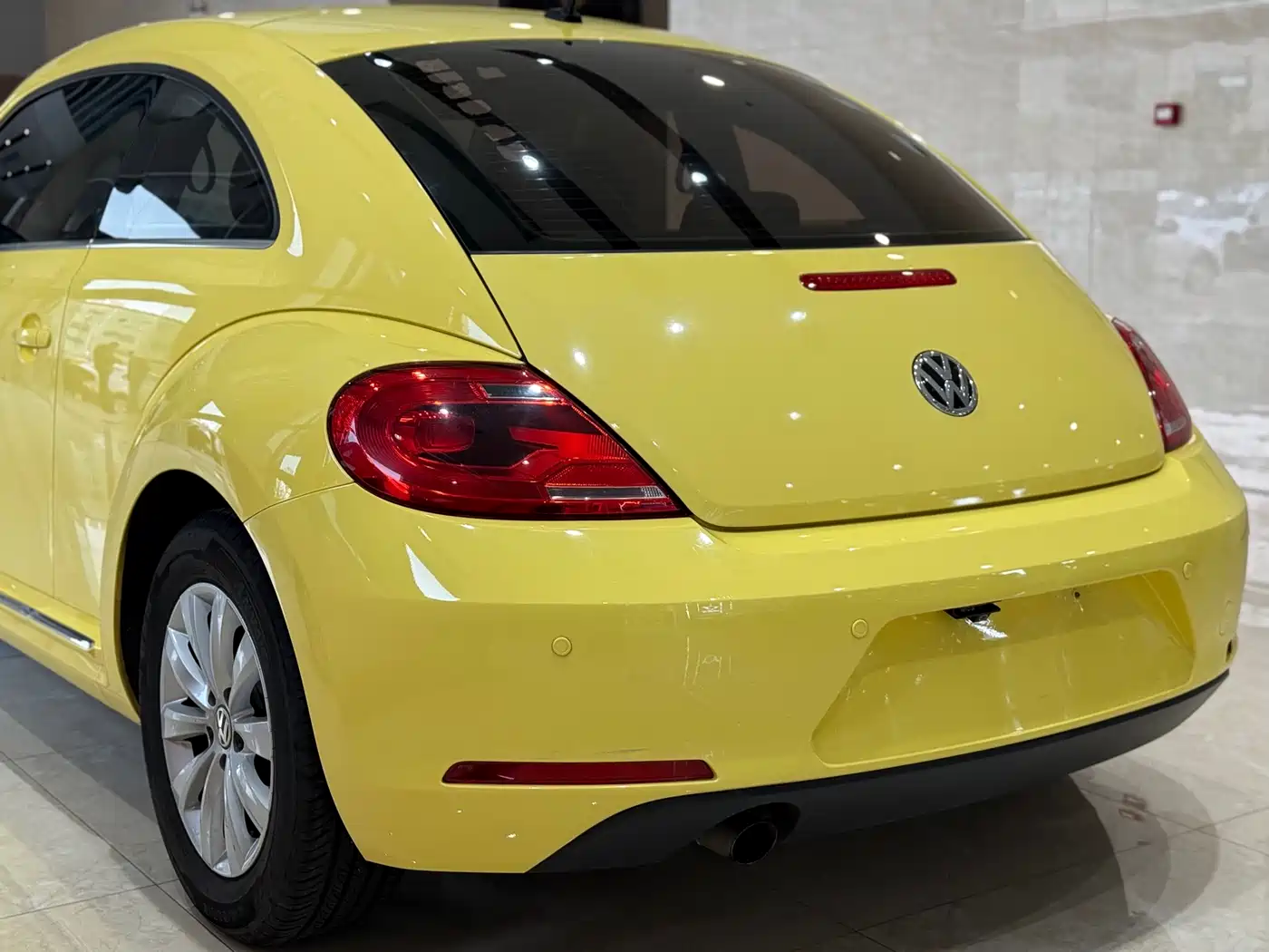 Volkswagen Beetle 2015 180TSI фото 16