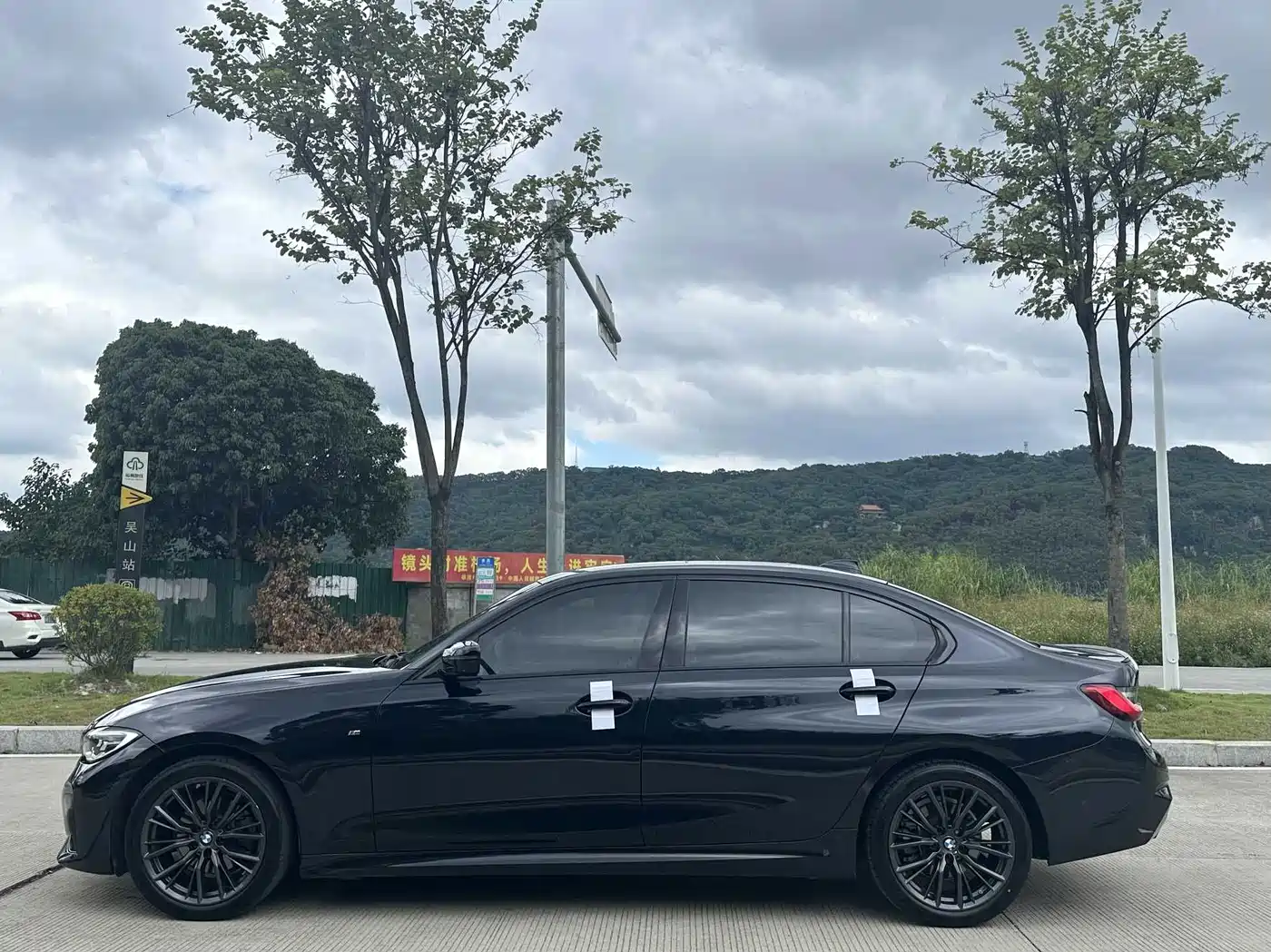 BMW 3 Series 2021 Facelift 325i M Sport Shadow Edition фото 3