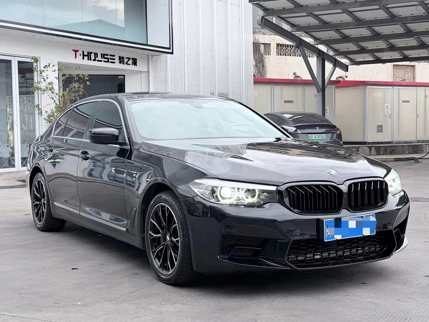 BMW 5 Series 2018 528Li Launch Special Edition фото 3