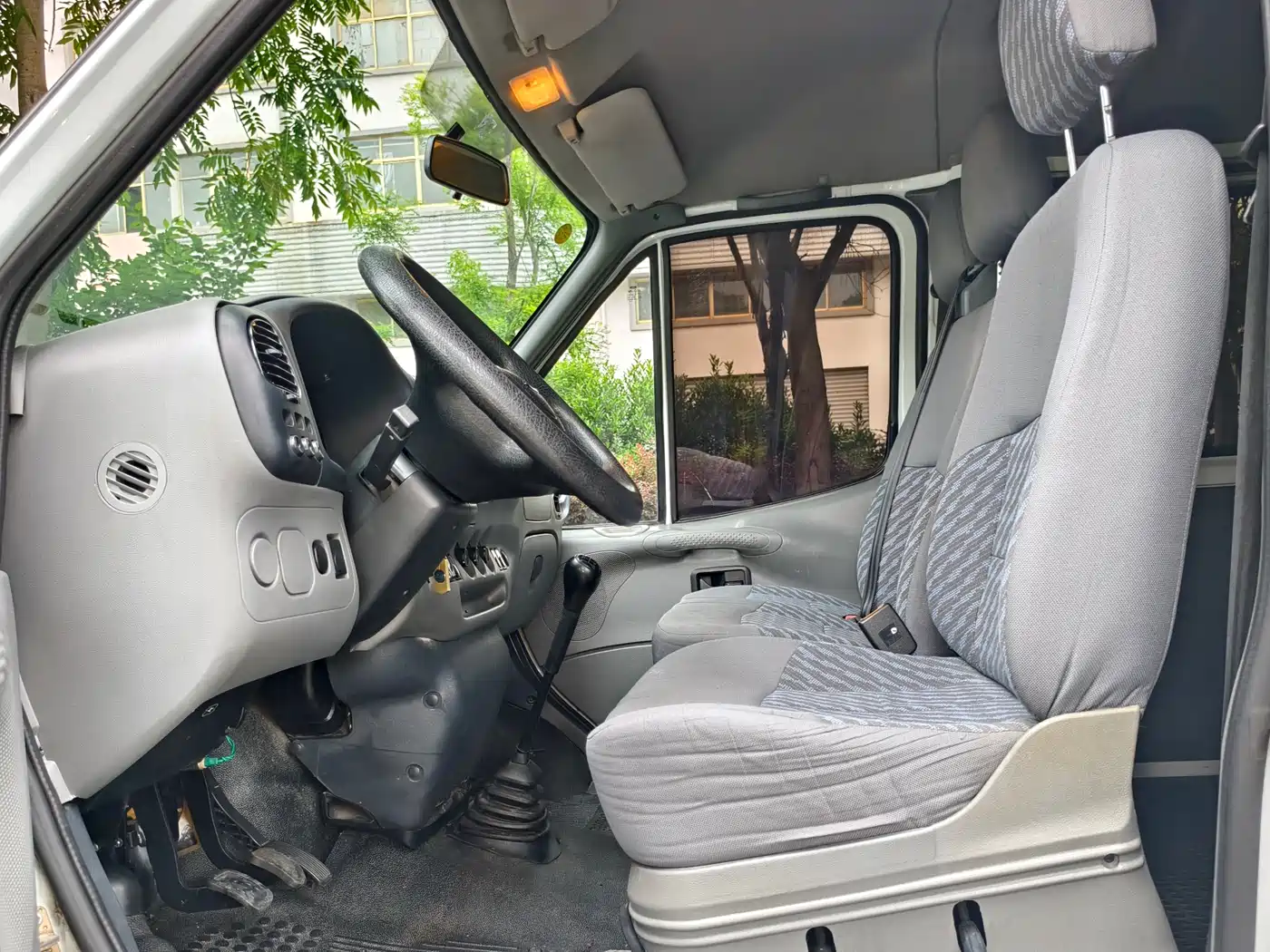 Ford Classic Transit 2014 2013 2.8T Diesel Standard Short Wheelbase Medium Roof JX493ZLQ4