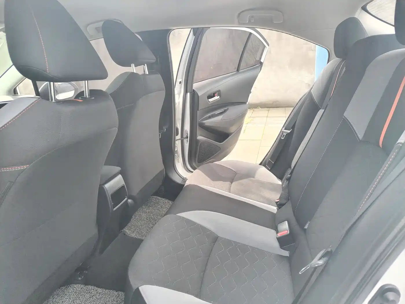 Toyota Corolla 2023 1.2T Pioneer Edition фото 16