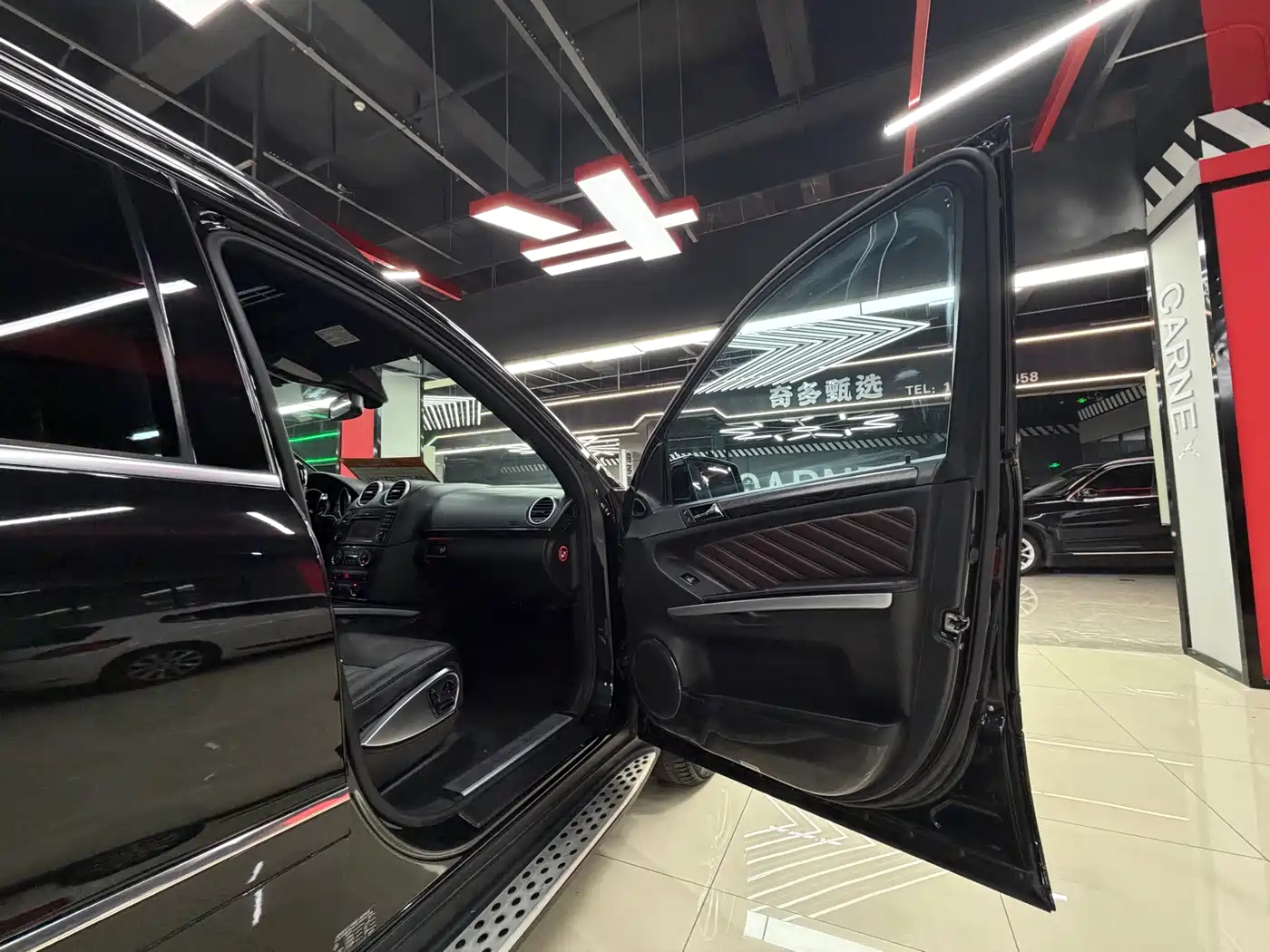 Mercedes-Benz GL-Class 2011 GL 450 Prestige Grand Edition фото 24