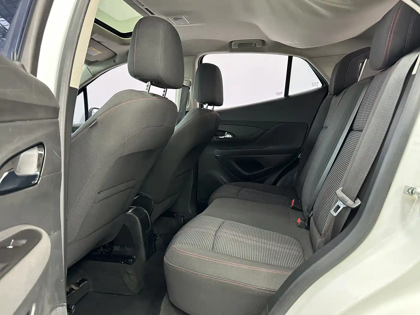 Buick Encore 2016 18T Automatic 2WD Urban Leading фото 8