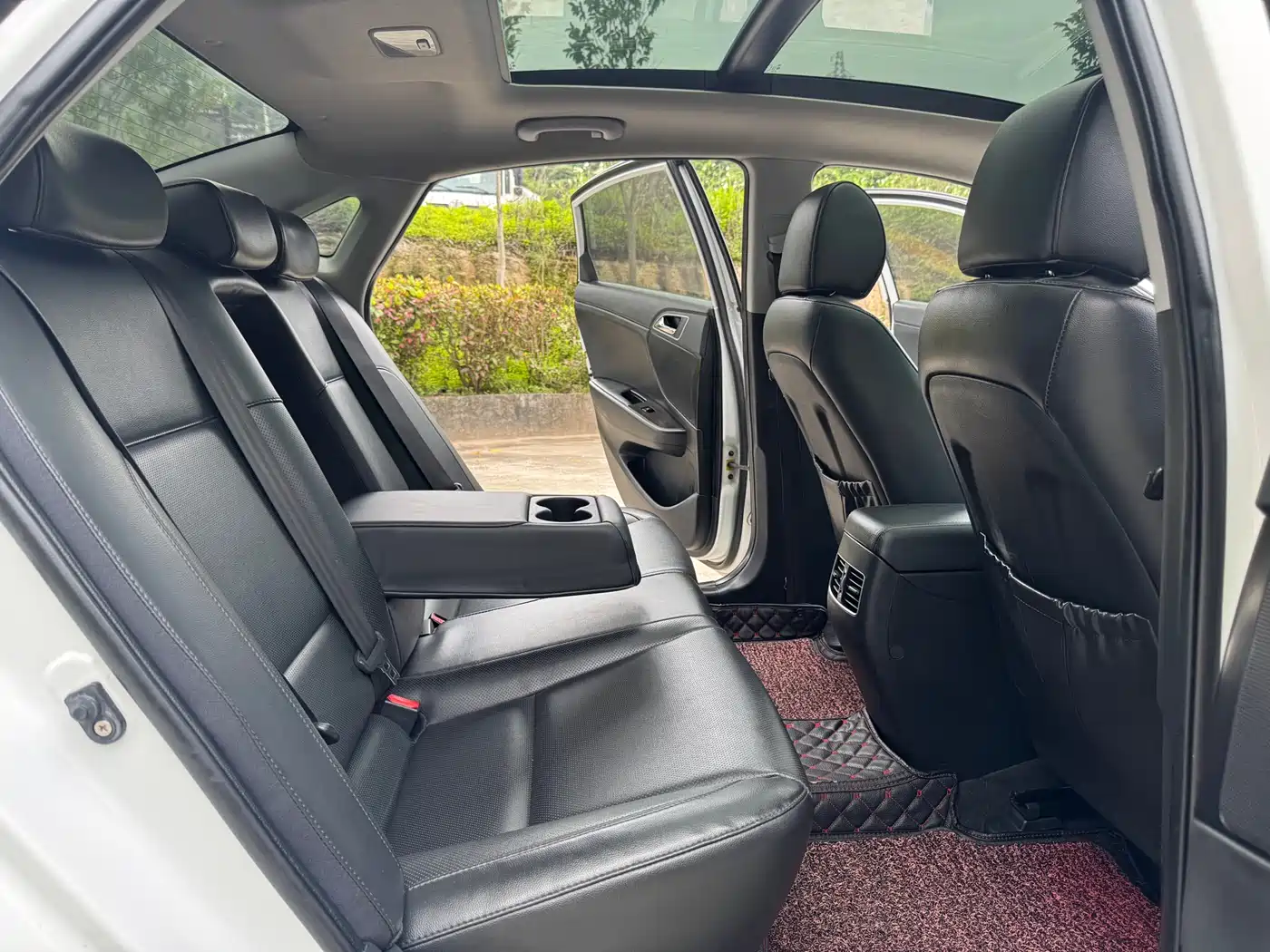 Hyundai Mistra 2016 1.8L Automatic Smart GLS фото 14