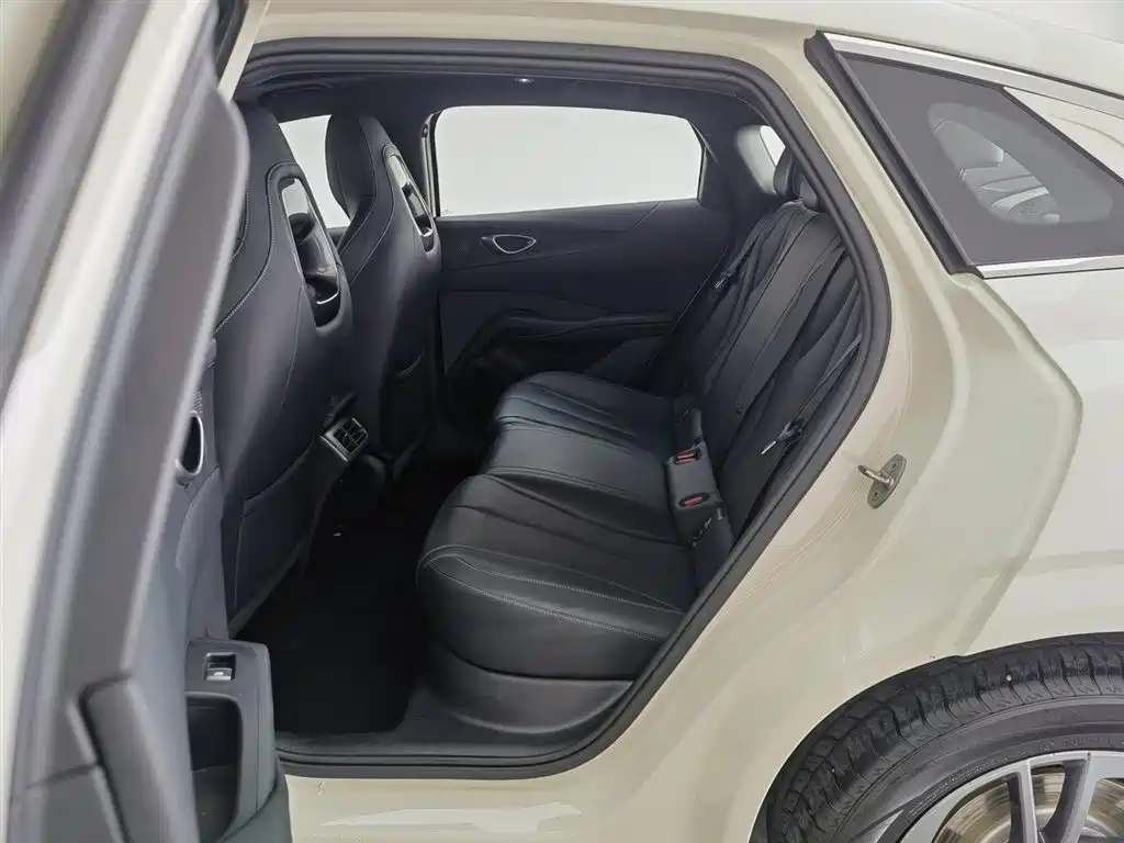 BYD SEAL 06 NEW ENERGY