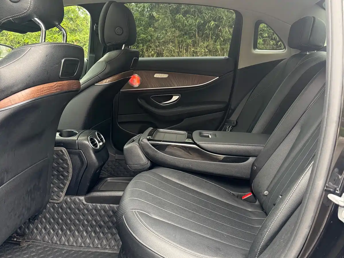 Mercedes-Benz E-Class 2016 E 300 L Fashion Type фото 5