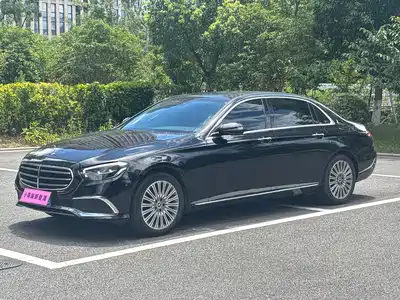Mercedes-Benz E