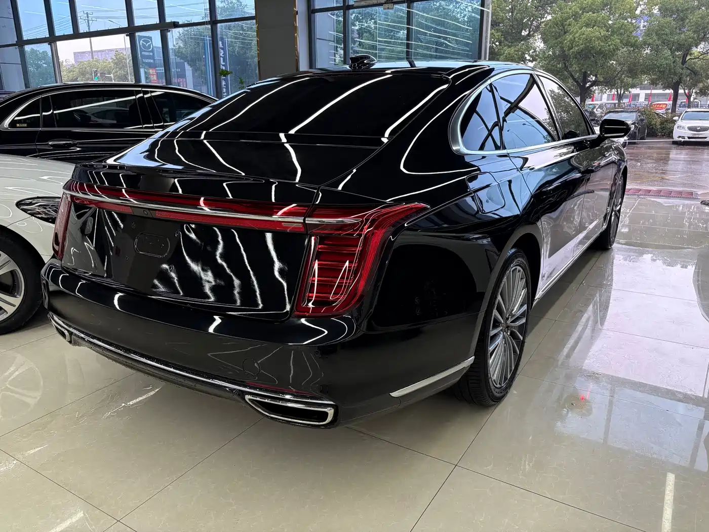 Hongqi H9 2023 Model 2.0T Smart Connect Flagship Edition фото 9