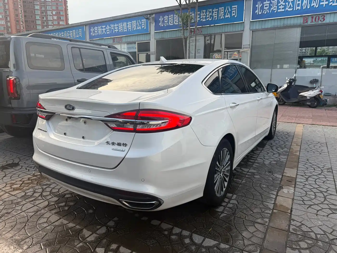 Photo 4 - Ford Mondeo