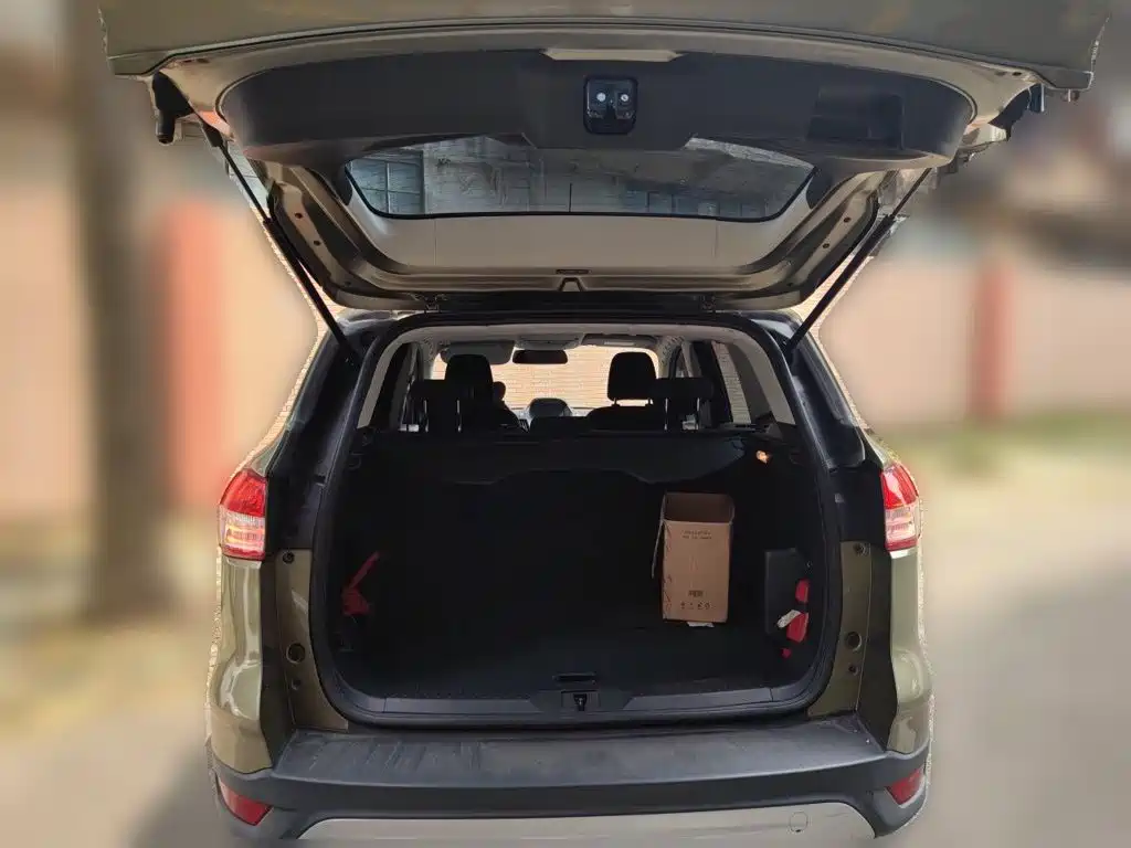 Ford Kuga 2014 2013 1.6L GTDi FWD Trend