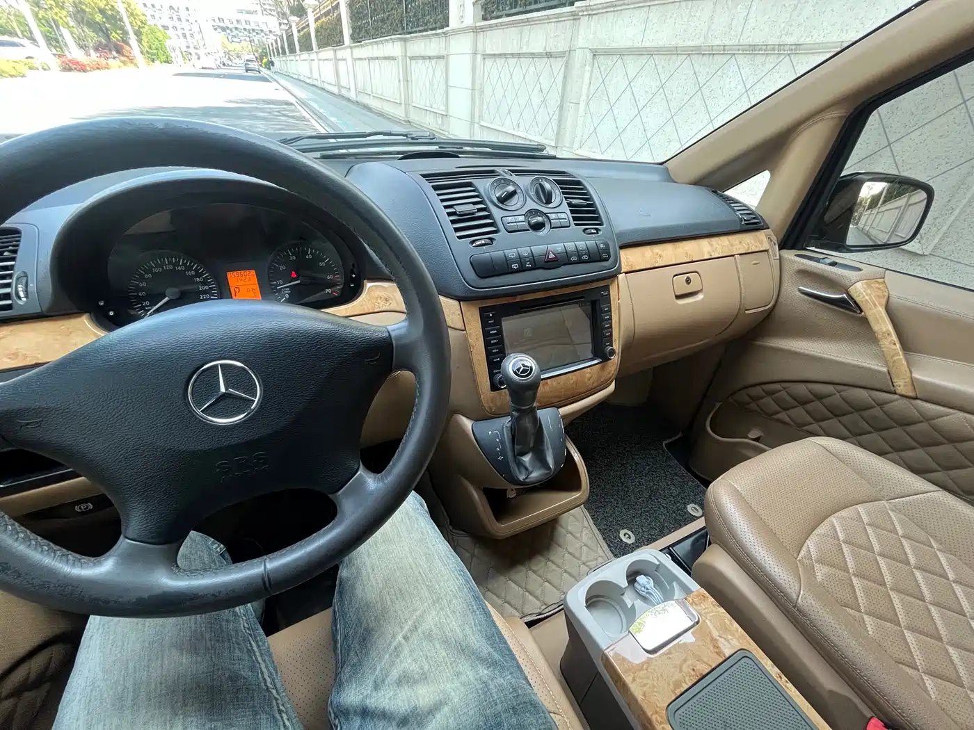 Mercedes-Benz Vito 2013 Model 3.0L Elite Edition фото 3