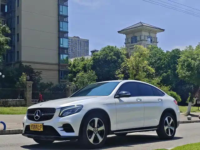Mercedes-Benz Mercedes-Benz GLC Coupe 2018 GLC 200 4MATIC Coupe SUV