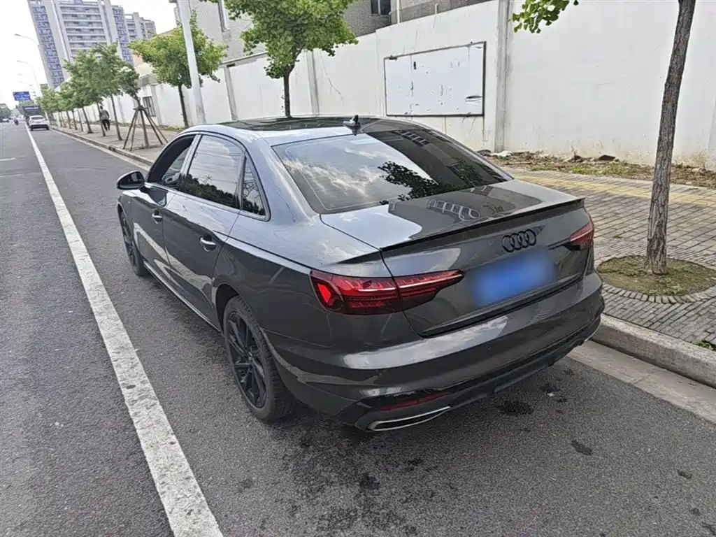 Audi A4L 2023 40 TFSI Luxury Sport фото 5