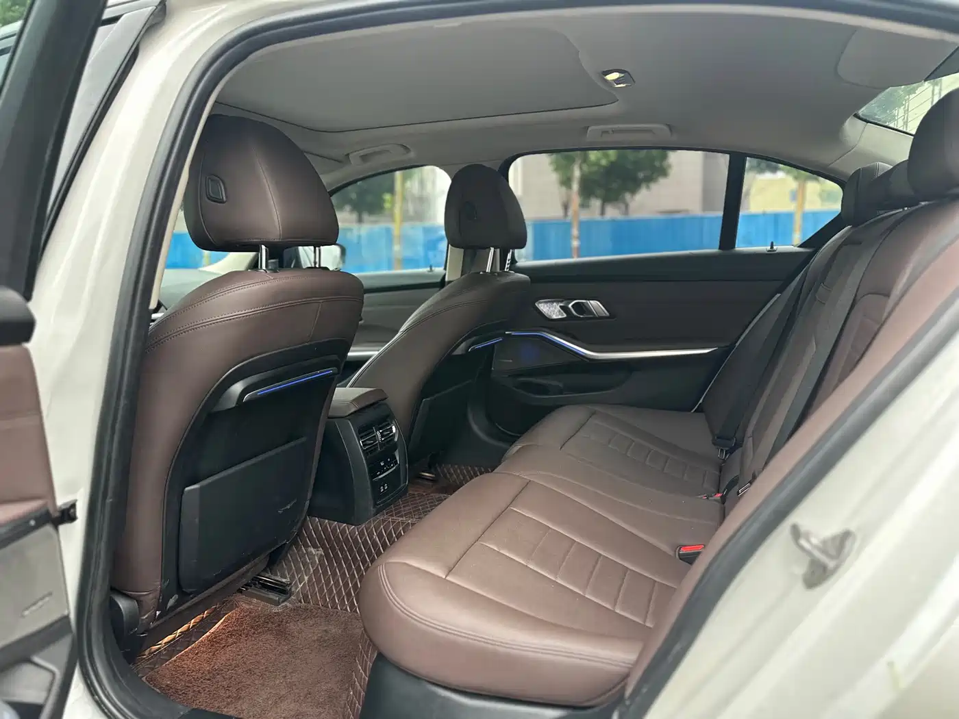 BMW 3 Series 2021 Facelift 325Li M Sport Shadow Edition фото 5
