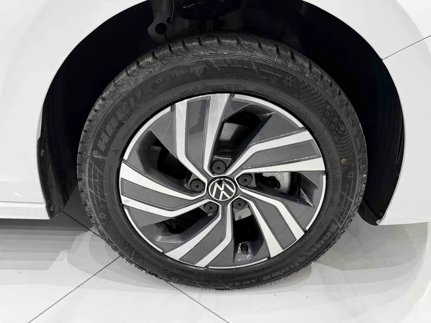 Volkswagen Bora 2023 200TSI DSG Smart Edition фото 22