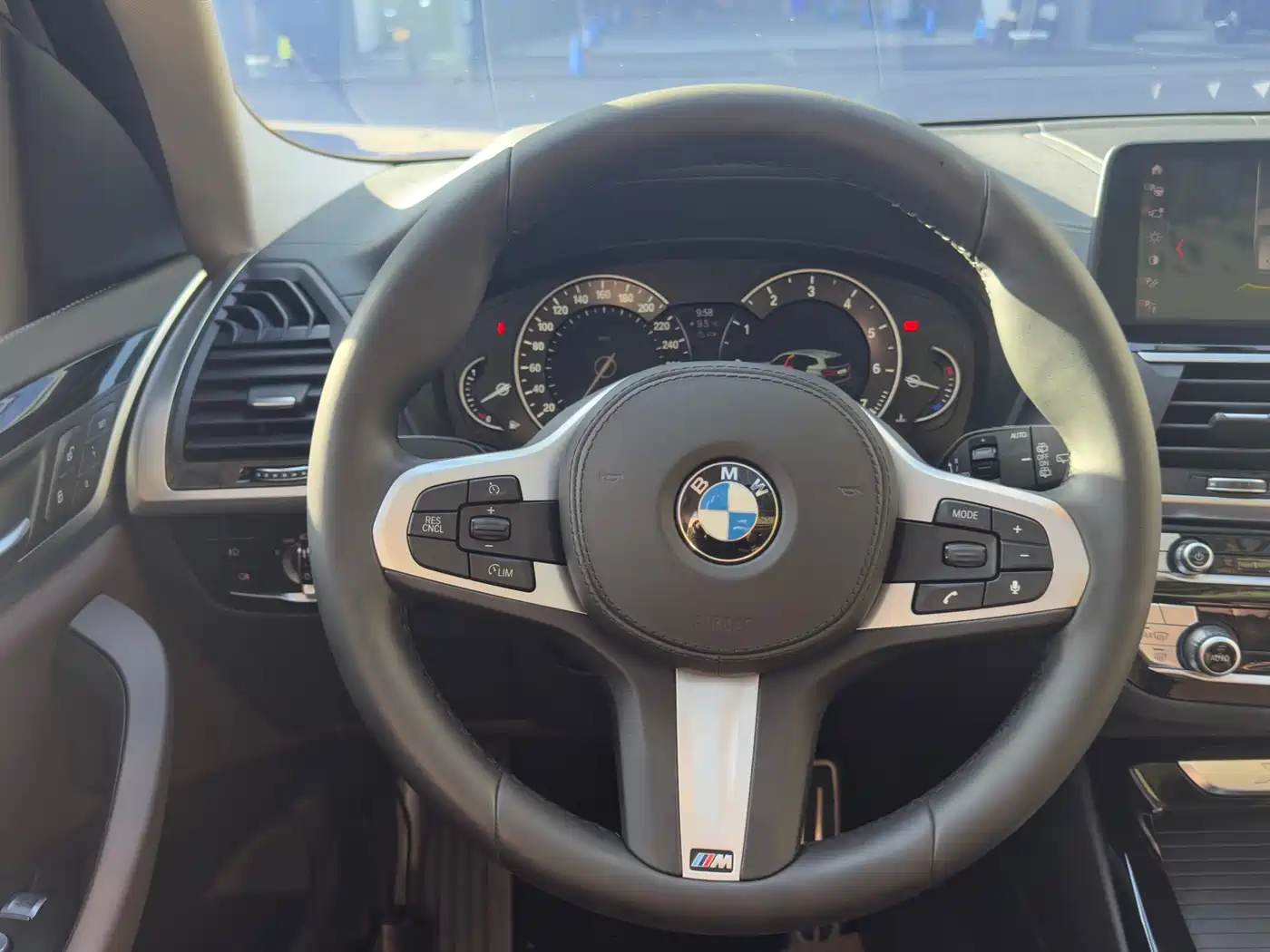 BMW X3 2018 xDrive25i M Sport Package China VI фото 27