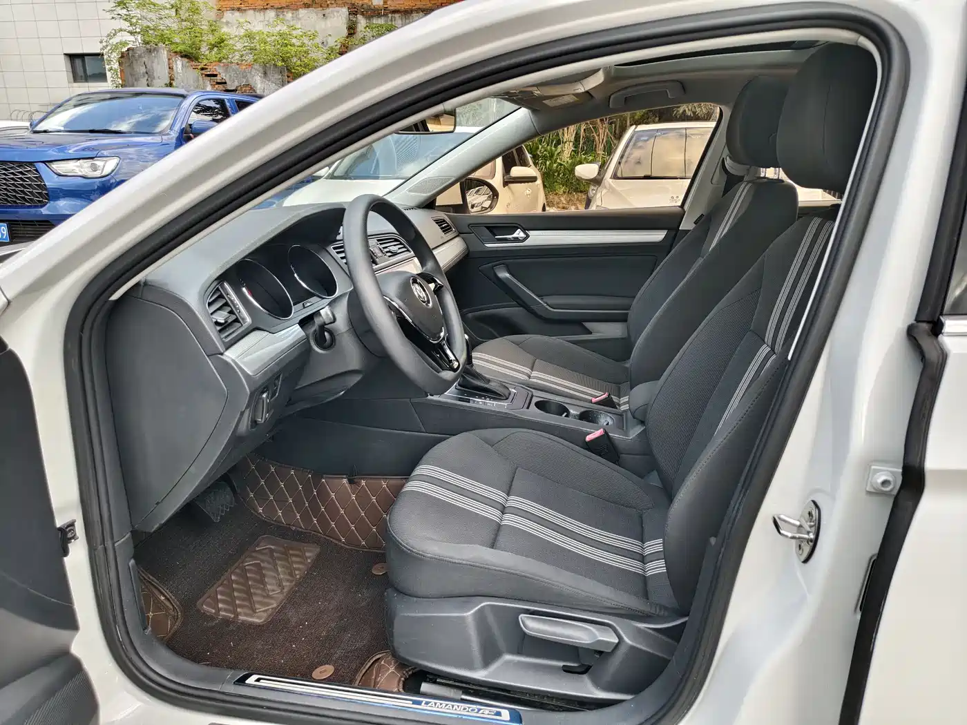 Volkswagen Lamando 2018 230TSI DSG Trend Edition фото 8
