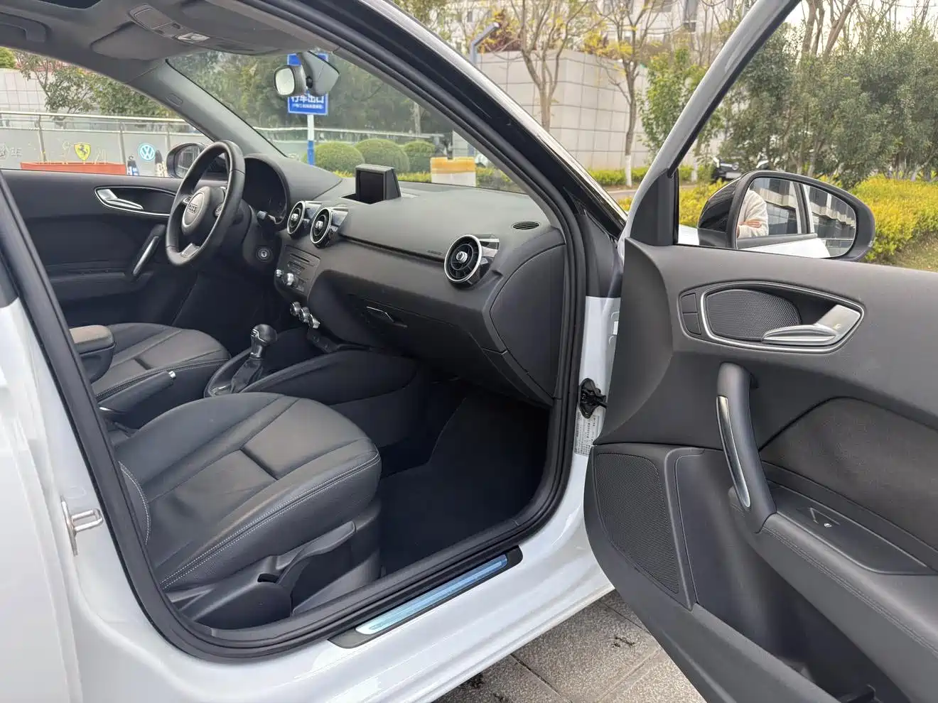 Audi A1 2014 30 TFSI Sportback Comfort фото 30