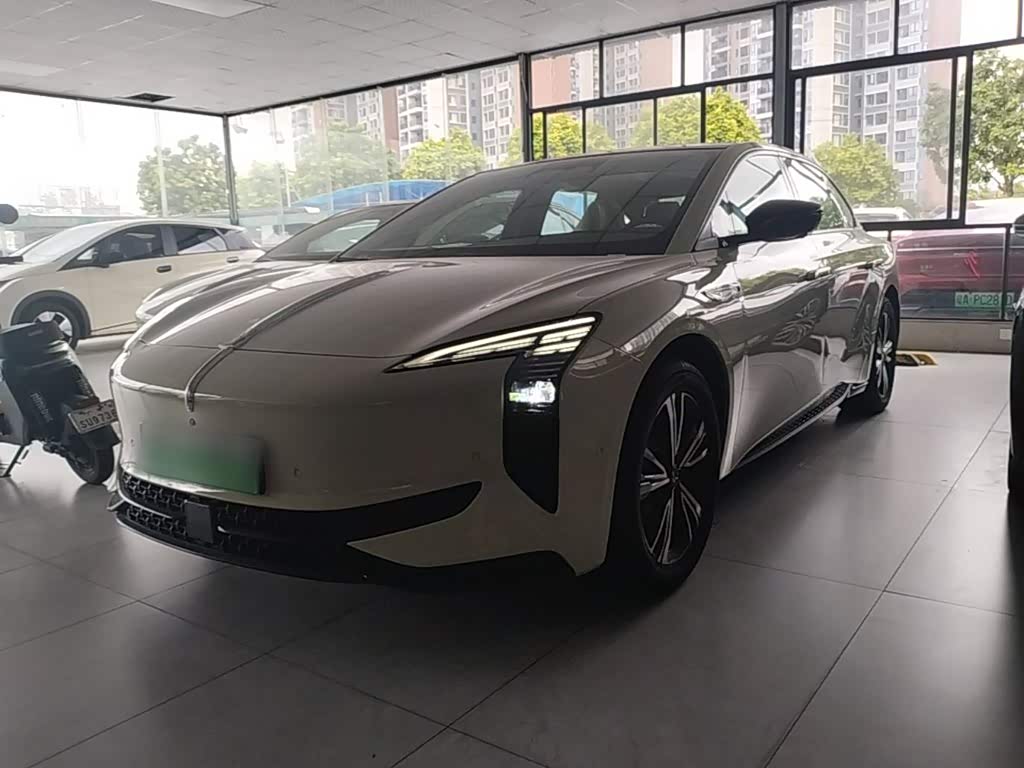 Hongqi EH7
