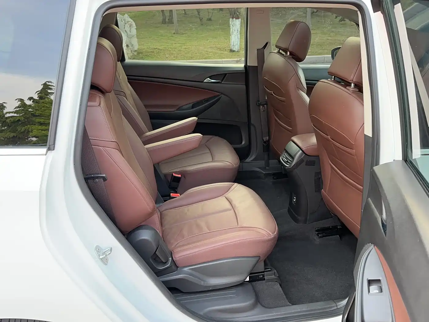 Buick GL6 2019 18T 6-seat Connected Luxury China VI фото 19