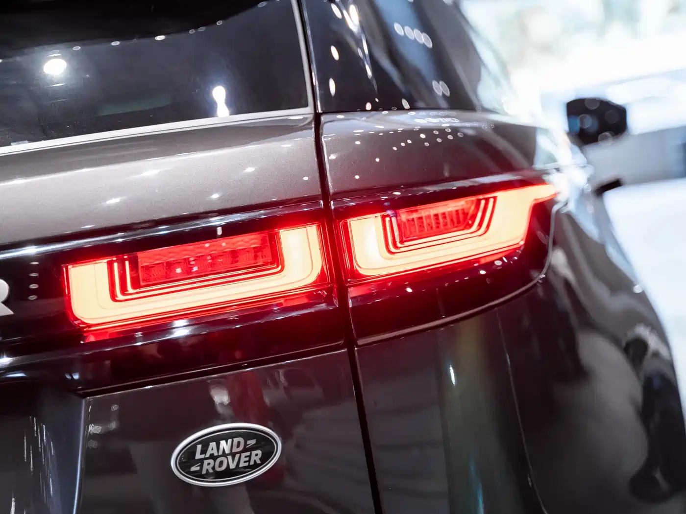 Land Rover Range Rover Velar 2022 250PS Golden Collector's Edition фото 7