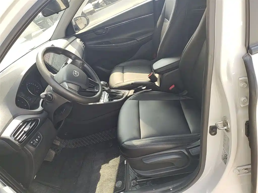 Hyundai Elantra 2018 1.6L Automatic Pleasing Edition GL China VI фото 15
