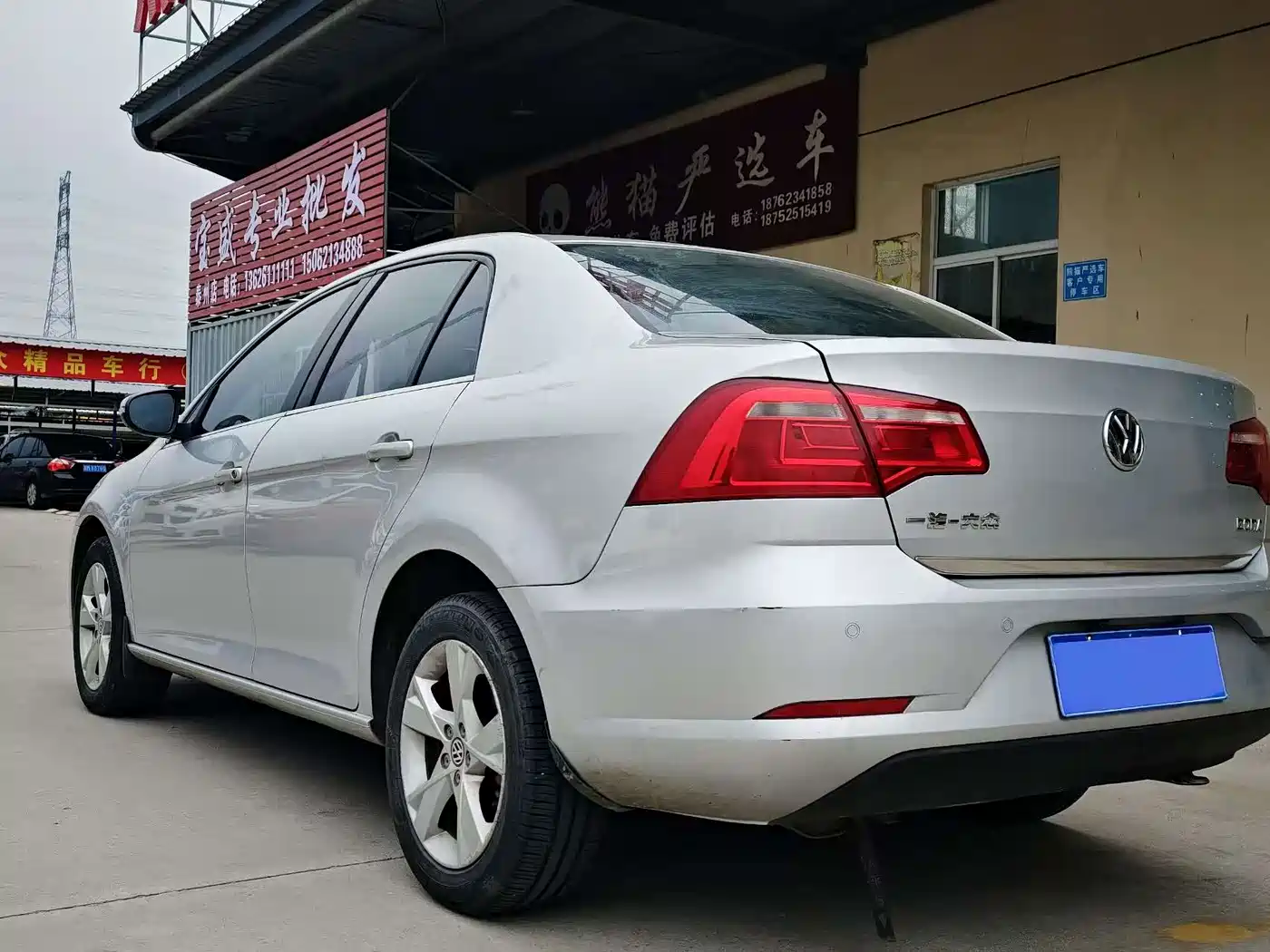 Volkswagen Bora 2013 1.6L Manual Comfort Model фото 15