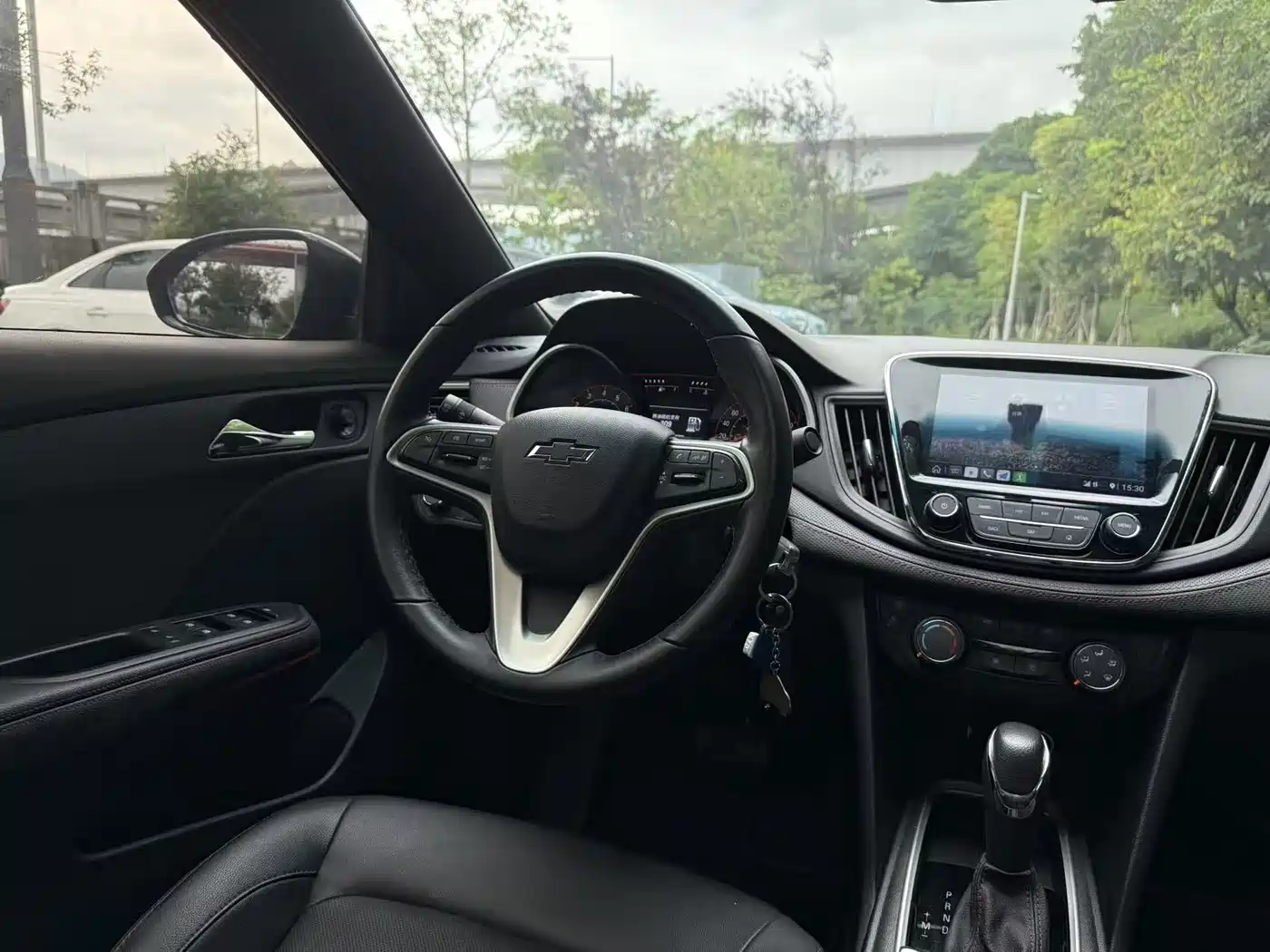 Chevrolet Monza 2022 Mild Hybrid RS 330T Automatic Comfort Edition фото 9